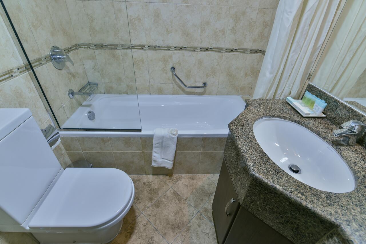 Отель Vista Deluxe 4*